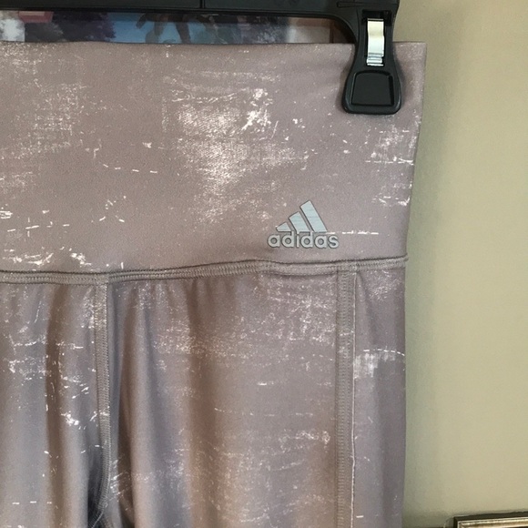 Brand New Adidas Mid Rise 7/8 Gray Reflective Running Workout Leggings - Picture 2 of 16